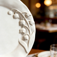 Vaisselle en céramique de style français, motif de fleurs de lilas en relief, blanc, résistante aux micro-ondes et au lave-vaisselle, assiette à dîner et à dessert