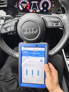 Audi <span class=keywords><strong>A3</strong></span> <span class=keywords><strong>S</strong></span> <span class=keywords><strong>line</strong></span> <span class=keywords><strong>2023</strong></span> |   Peinture d'origine |   30400 Km |   1.4T Turbocompressé |   Sièges sport en cuir et tissu |   Chine |   Exportateur de voitures d'occasion - Product Image 5