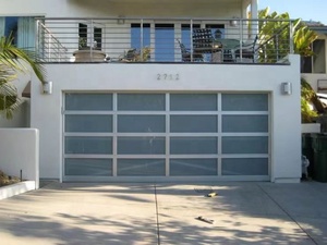 <span class=keywords><strong>Porte</strong></span> <span class=keywords><strong>de</strong></span> <span class=keywords><strong>garage</strong></span> à rabat en verre Portes pliantes d'entrée <span class=keywords><strong>de</strong></span> voiture sectionnelles en plexiglas automatiques <span class=keywords><strong>pour</strong></span> <span class=keywords><strong>garage</strong></span> à la maison - Product Image 5