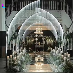 Arco de Metal Moderno para Bodas con Marco de Hierro para Decoración de Escenarios y Áreas de Bienvenida - Product Image 1