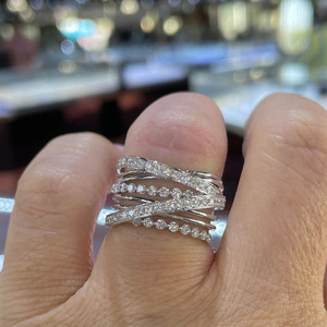 Anello a strati con linee incrociate da donna, accessorio semplice ed elegante per l'uso quotidiano - Product Image 6