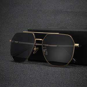 Lunettes de soleil rectangulaires pour hommes, monture complète, polarisées, protection UV400, monture en métal, pour adultes - Product Image 1