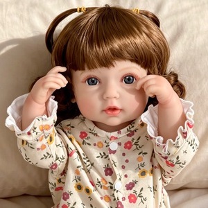 Poupée Bébé Artisanale 2026 aux Cheveux Courts Dorés, Peau Peinte Exquise, Corps Entièrement en Gel - Product Image 2