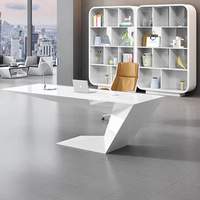 Nuovi Mobili da Ufficio Moderni, Ultima Scrivania da Ufficio, Design di Postazioni di Lavoro, Scrivania Direzionale per CEO, Tavolo Bianco a Forma di Z per Manager