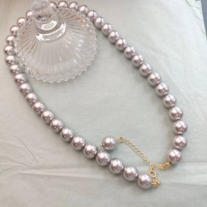 <span class=keywords><strong>Collana</strong></span> di Perle Imitate di Lusso Sportiva e Versatile per Donna, Stile Celebrità di Internet - Product Image 3