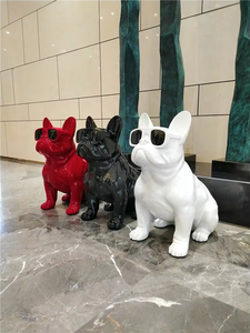 Statua del Bulldog francese progettata su misura in fibra di vetro scultura in resina per interni all'aperto con occhiali da sole decorazione di arte animale - Product Image 2