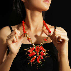 Collar de Cuentas de <span class=keywords><strong>Coral</strong></span> Rojo de Alta Calidad con Colgante Irregular, Chapado en Oro de 18K, Estilo Bohemia, Joyería para Fiesta, Regalo - Product Image 1