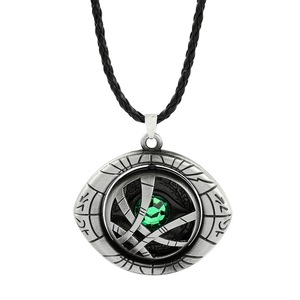 Collar con Colgante Ojo de Agamotto de <span class=keywords><strong>Doctor</strong></span> <span class=keywords><strong>Strange</strong></span> de Marvel, Cadena de Eslabones Moderna con Zirconia, Aleación de Zinc, Regalo - Product Image 5