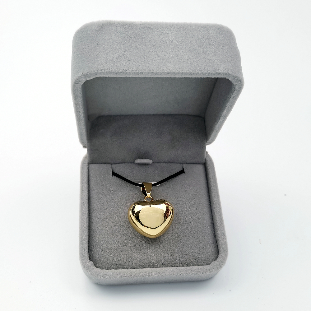 Gold (only pendant price)