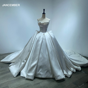 Magnifique robe de mariée sans bretelles, sans manches, plissée, robe de bal pour femmes Wm19 - Product Image 1