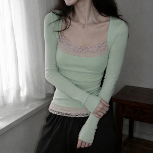 Top de punto de manga larga con cuello cuadrado y bloques de color con ribete de encaje para mujer, camiseta básica informal, suave y elástica, a la moda para primavera y otoño - Product Image 4