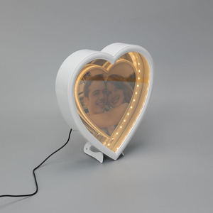 กรอบกระจกรูปหัวใจเรืองแสงสำหรับคู่รักแบบเรียบง่าย - Product Image 3