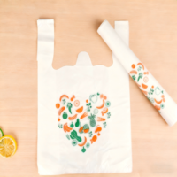 Sac en plastique avec poignées, style T-shirt pour impression de logo d'entreprise, sacs d'emballage pour fruits essentiels avec poche de type gilet
