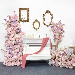 Arreglo floral versátil de flores de seda para arco de boda, decoración para interiores y exteriores. - Product Image 6