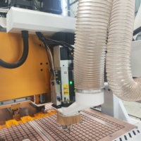 Centre CNC ATC pour le bois 1325 4x8 pieds, routeur CNC ATC avec guidage linéaire et vis à billes pour gravure haute vitesse