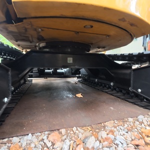 Presque neuf, économe en carburant, puissant, mini-excavateur Caterpillar 303 d'occasion de 3 tonnes pour usage agricole et domestique - Product Image 5