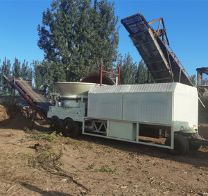 Machines forestières <span class=keywords><strong>Broyeur</strong></span> de souche de racine d'arbre en bois Branche d'arbre Déchiqueteuse de bois <span class=keywords><strong>Broyeur</strong></span> de baignoire - Product Image 3