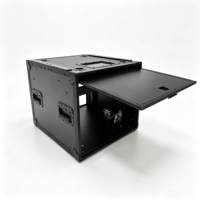 Boîtier de transport OEM 8U empilable pour montage en rack, avec 4 pieds en caoutchouc et rainures, pour amplificateur, doté de portes coulissantes supérieures et de verrous de verrouillage.
