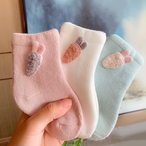 6-12个月冬季可爱新生儿棉袜加厚保暖船员袜最新设计的亲肤弹力毛圈婴儿袜 - Product Image 3