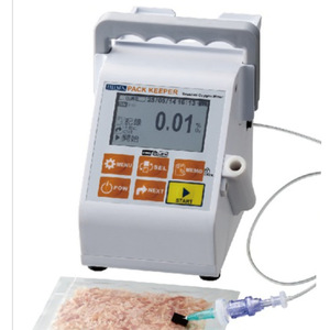 เครื่องวิเคราะห์ออกซิเจน Iijima Pack Master RO-105LS สำหรับใช้ทางการแพทย์ พร้อมหน้าจอดิจิตอลและระบบแจ้งเตือน - Product Image 2