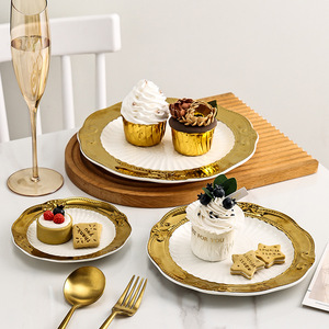 Assiette <span class=keywords><strong>de</strong></span> présentation en céramique haut <span class=keywords><strong>de</strong></span> gamme à bord doré, style européen, pour banquets, cafés, hôtels, vaisselle <span class=keywords><strong>de</strong></span> <span class=keywords><strong>luxe</strong></span> pour la mise en table - Product Image 1
