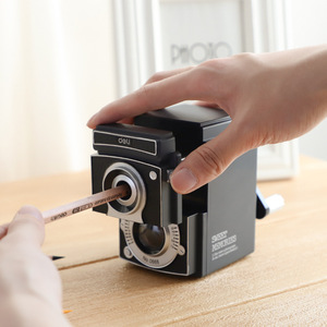 Deli 0668 Retro Pencil Sharpener 115mm x 65mm x 102mm Hand Cranked Stylish Design - Product Image 3