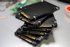 2.5 Inch U.2 PCIe 4.0 NVMe 1.4 TLC Enterprise Storage High Endurance Low Latency For Cloud Database Virtual Server Data Center P - Product Image 2