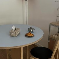 Table à manger en bois de bouleau multifonctionnelle de style minimaliste moderne pour 6 personnes, idéale pour les petits appartements, les cafés et les hôtels