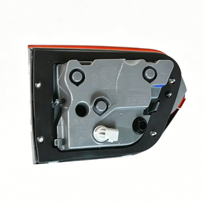 ไฟท้ายติดฝากระโปรงท้ายด้านผู้โดยสารขวา  68110046AD  68110047AD 68110046 68110047 - Product Image 5