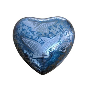 ของที่ระลึกรูปหัวใจทำจากทองเหลืองสลักสีน้ำเงินทำด้วยมือสำหรับผู้ผลิตขี้เถ้า - Product Image 1