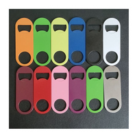 Ouvre-bouteille de bière en acier inoxydable coloré multifonctionnel de taille mini créatif OEM 8,8 * 3,1 CM avec impression par sublimation laser
