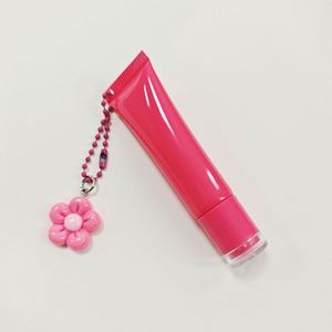 Gloss à lèvres en emballage floral, avec option de personnalisation des couleurs et des logos. Végétalien et sans cruauté animale. - Product Image 6