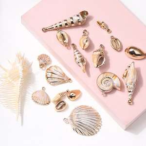 Charm Concha collana in oro placcato oceano stelle marine conchiglia in metallo placcato oro ciondoli in smalto per creazione di gioielli fai da te - Product Image 4