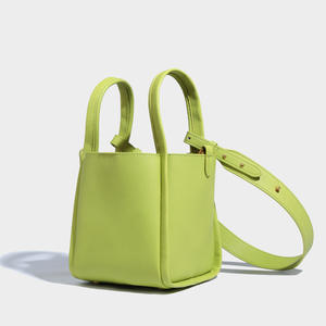 Bolso bandolera de cuero marrón, diseño simple de doble ASA, bolso de mujer moderno y versátil - Product Image 3