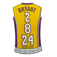 Émail en métal personnalisé pour insigne d'épinglette Kobe Bryant Jersey Celebration Souvenirs Technique de coulée de la manufacture