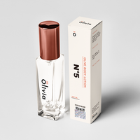 Boîte d'emballage en papier cosmétique en carton blanc personnalisable Boîtes de soins de la peau rigides UV Matériaux recyclés Logo de marque personnalisé
