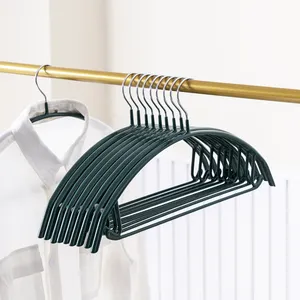 Jeko&Jeko 5 Pcs Deluxe PVC-Coating Anti-Bulging Metal Custom Hangers With Logo