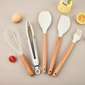 Ensemble d'ustensiles de cuisine en silicone Hotcustom de 12 pièces avec manche en bois, cuillère, brosse, spatules, logo personnalisé, ustensiles de cuisine résistants à la chaleur - Product Image 5