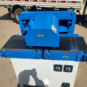 Scie à <span class=keywords><strong>table</strong></span> multi-lames de 200/300/400 mm de largeur <span class=keywords><strong>pour</strong></span> la découpe de planches de <span class=keywords><strong>bois</strong></span> et de billes – Équipement de sciage et de découpe longitudinale - Product Image 4