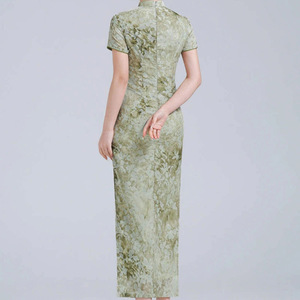 Abito Qipao Vintage Verde Oliva <span class=keywords><strong>con</strong></span> Logo Personalizzato, Jacquard Floreale, Collo Tradizionale Cinese, <span class=keywords><strong>Spacco</strong></span> <span class=keywords><strong>Laterale</strong></span>, <span class=keywords><strong>Vestito</strong></span> Aderente <span class=keywords><strong>Midi</strong></span> - Product Image 4