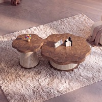 Table basse irrégulière en bois de style moderne du milieu du siècle, ensemble pour salon, couleur noyer, mobilier italien, design élégant et unique