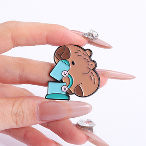 Kawaii Capybara Schule Emaille Pins Cartoon Bildung Tier Brosche Revers Abzeichen Schmuck Geschenk für Studenten - Product Image 4