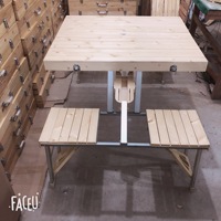 Table pliante portable en bois d'extérieur en gros, table de pique-nique en bois, table de camping pliante et ensemble de chaises avec parasol