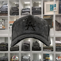 Casquette de baseball 5 panneaux personnalisable avec logo, style sportif et ajustable, idéale pour le sport, les loisirs et les promotions