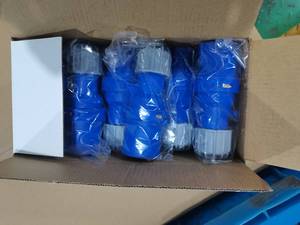 ซ็อกเก็ตสำหรับติดตั้งบนพื้นผิว3เฟสอุตสาหกรรม3 P + N + E 32A IP44 SFN-125 380-415V 6H - Product Image 4