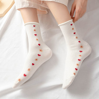 Chaussettes en coton décontractées mi-mollet avec ouverture en forme de cœur pour un port facile, absorbant la transpiration et respirantes.