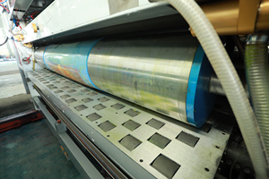 1226 ZYKM High Speed Full Automatic Vacuum Transfer Corrugated Carton Pizza <b>Box</b> Printing Slotting Die Cutting <b>Folder</b> Gluer Line - Product Image 6