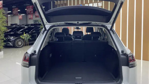 VW TAYRON 2025 en Venta, TAYRON L 330TSI 2WD / 380TSI 4WD Edición de 5 Puertas y 5 Asientos, SUV en Estado Nuevo, Auto Usado - Product Image 4