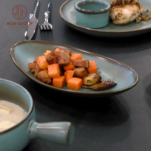 Vajilla <span class=keywords><strong>de</strong></span> cena ovalada <span class=keywords><strong>de</strong></span> cerámica verde gris elegante para platos pequeños <span class=keywords><strong>de</strong></span> restaurante, comidas gourmet caseras, <span class=keywords><strong>servicio</strong></span> <span class=keywords><strong>de</strong></span> banquete - Product Image 3