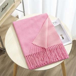 Écharpe longue d'hiver en gros avec pompons, couleur unie, châle pashmina double face, écharpes en cachemire de luxe chaudes pour femmes - Product Image 4